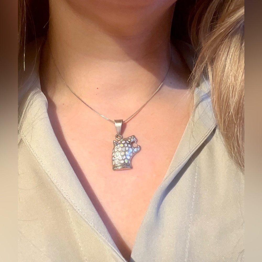 950 Silver & Opal Cat Pendant - Picture 6 of 7